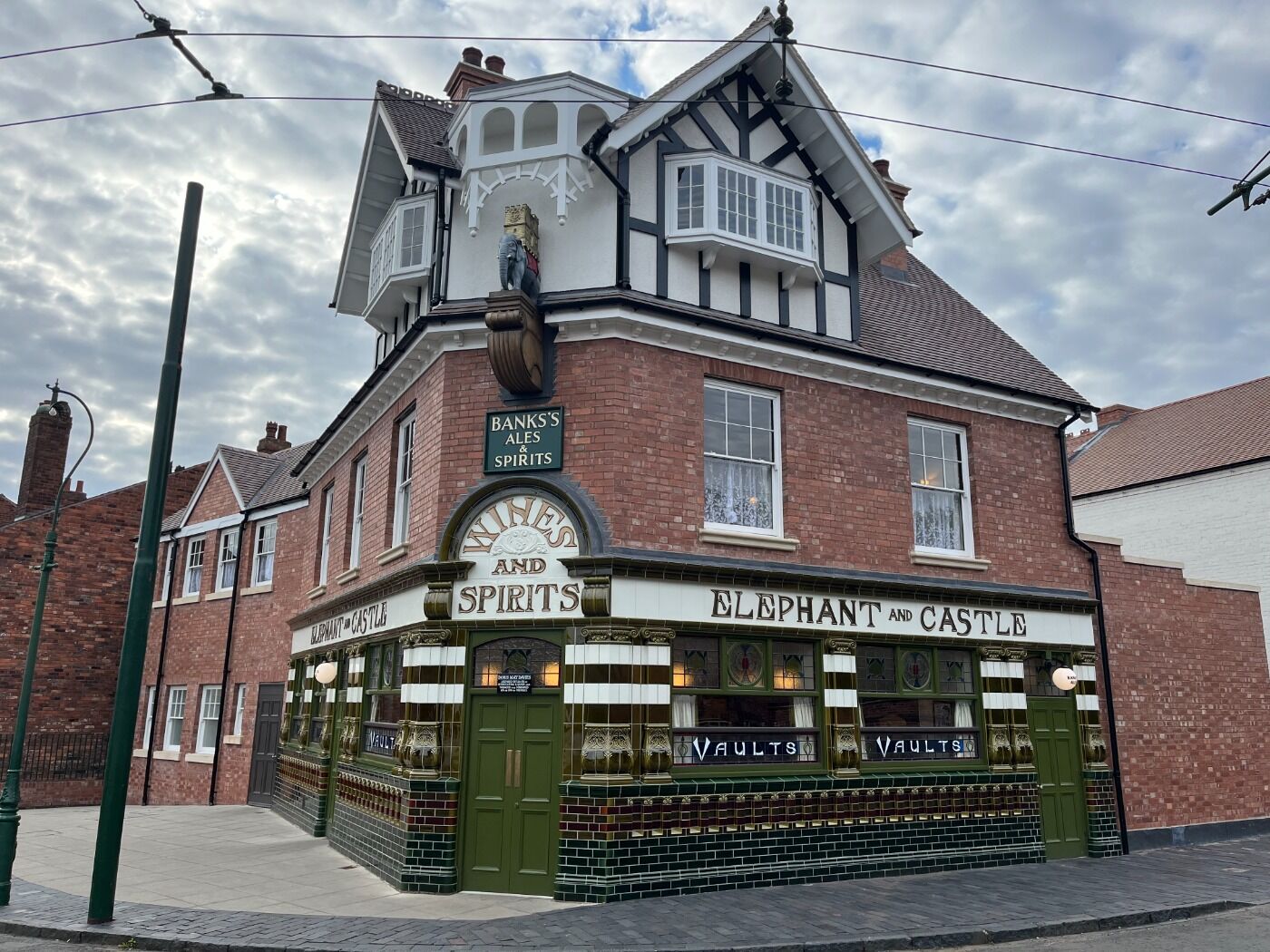 Replica of elephant & castle pub